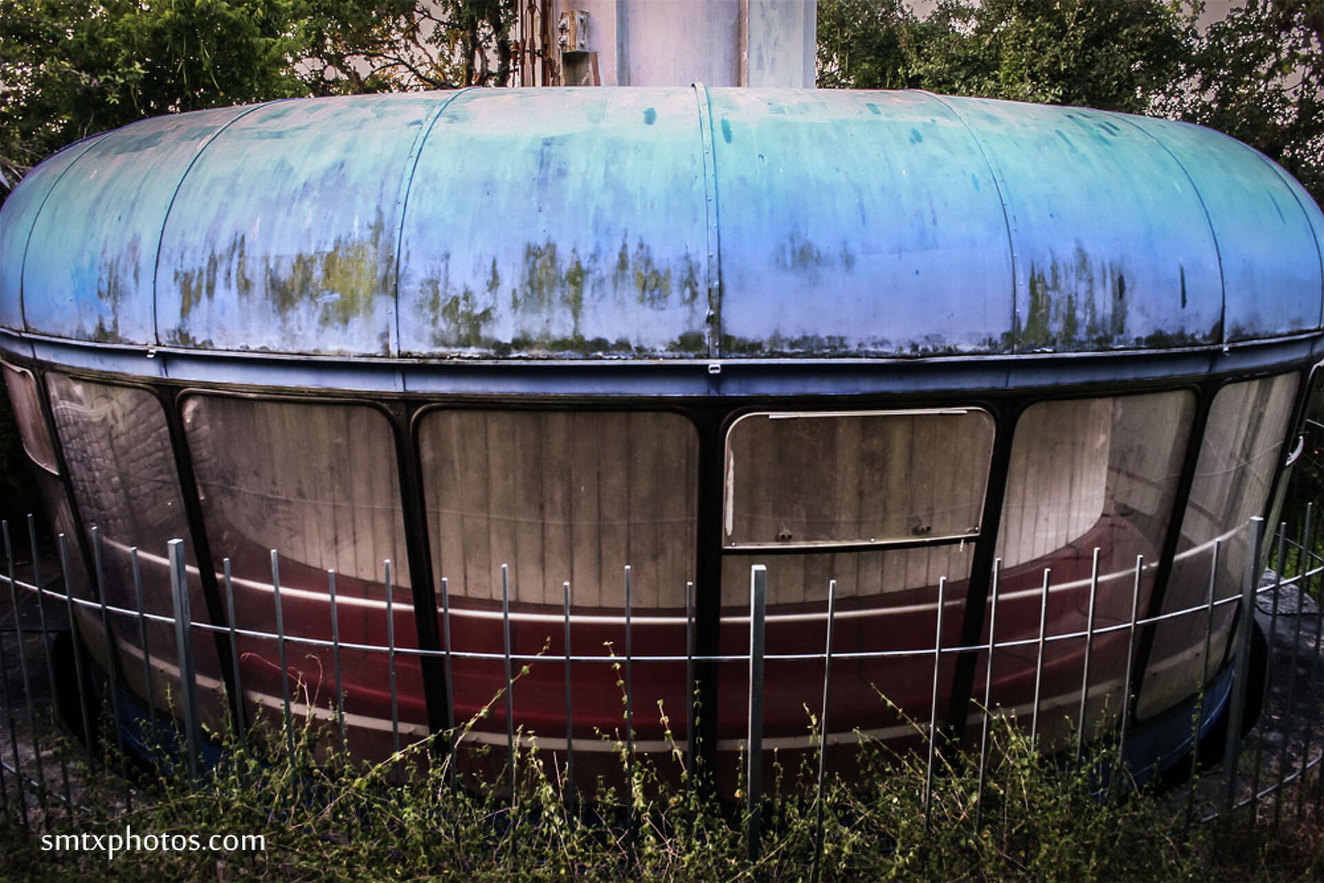 San Marcos, Texas photographer shares haunting photos of abandoned Aquarena  Springs theme park