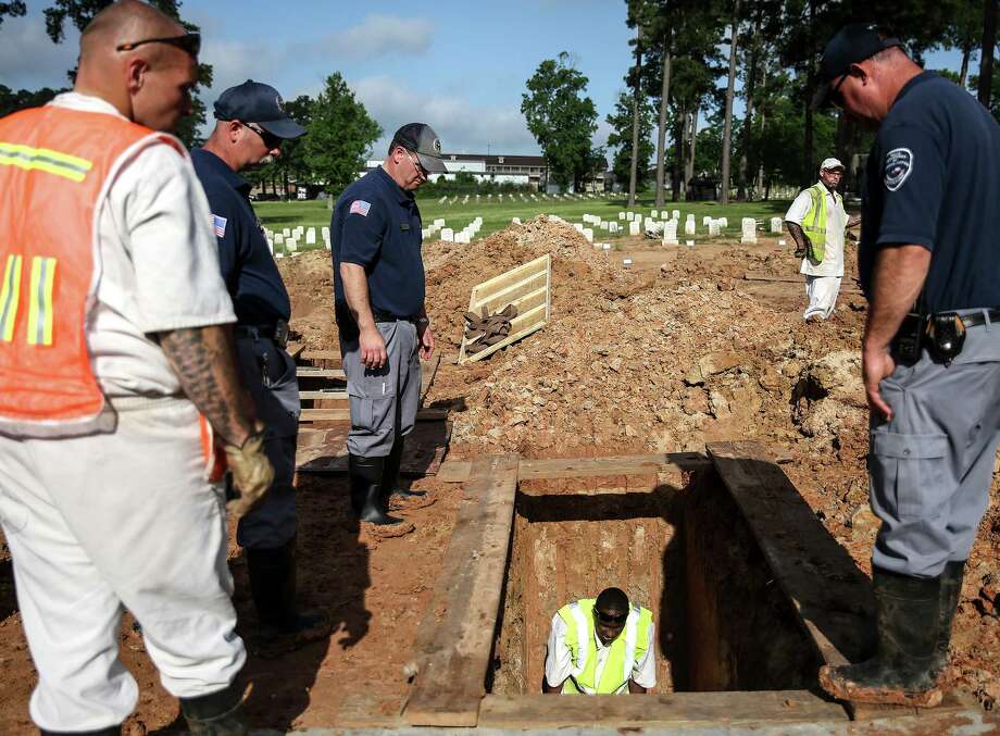 Texas Death Row Inmate Laid To Rest Houston Chronicle