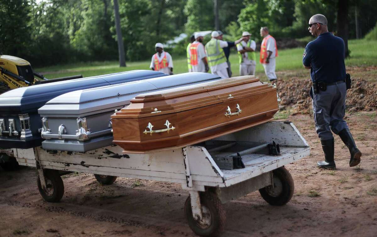 Sentenced Coffin Oldest man on death row buried in TDCJ cemetery