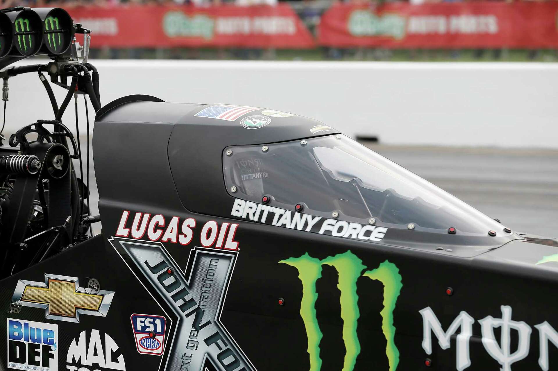 Brittany Force pushes herself to the forefront of drag racing