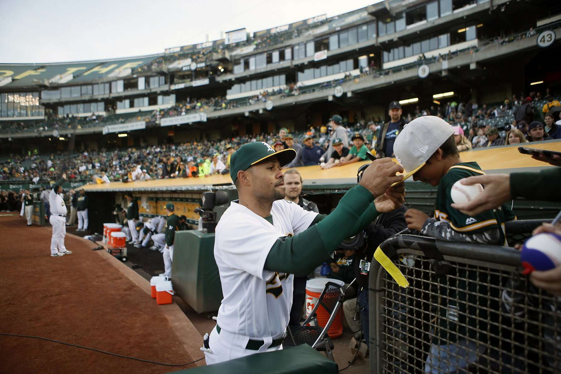 A's Coco Crisp Debuts Strange New Haircut