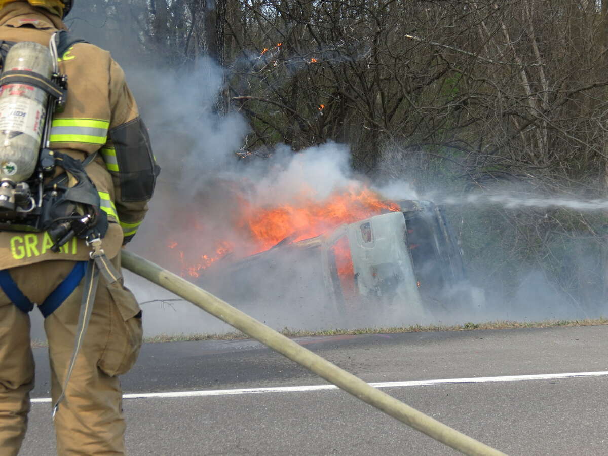 Samaritans save father, son in fiery Bethlehem crash