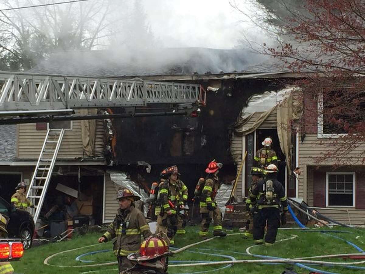 Men escape, some pets killed in Colonie house fire