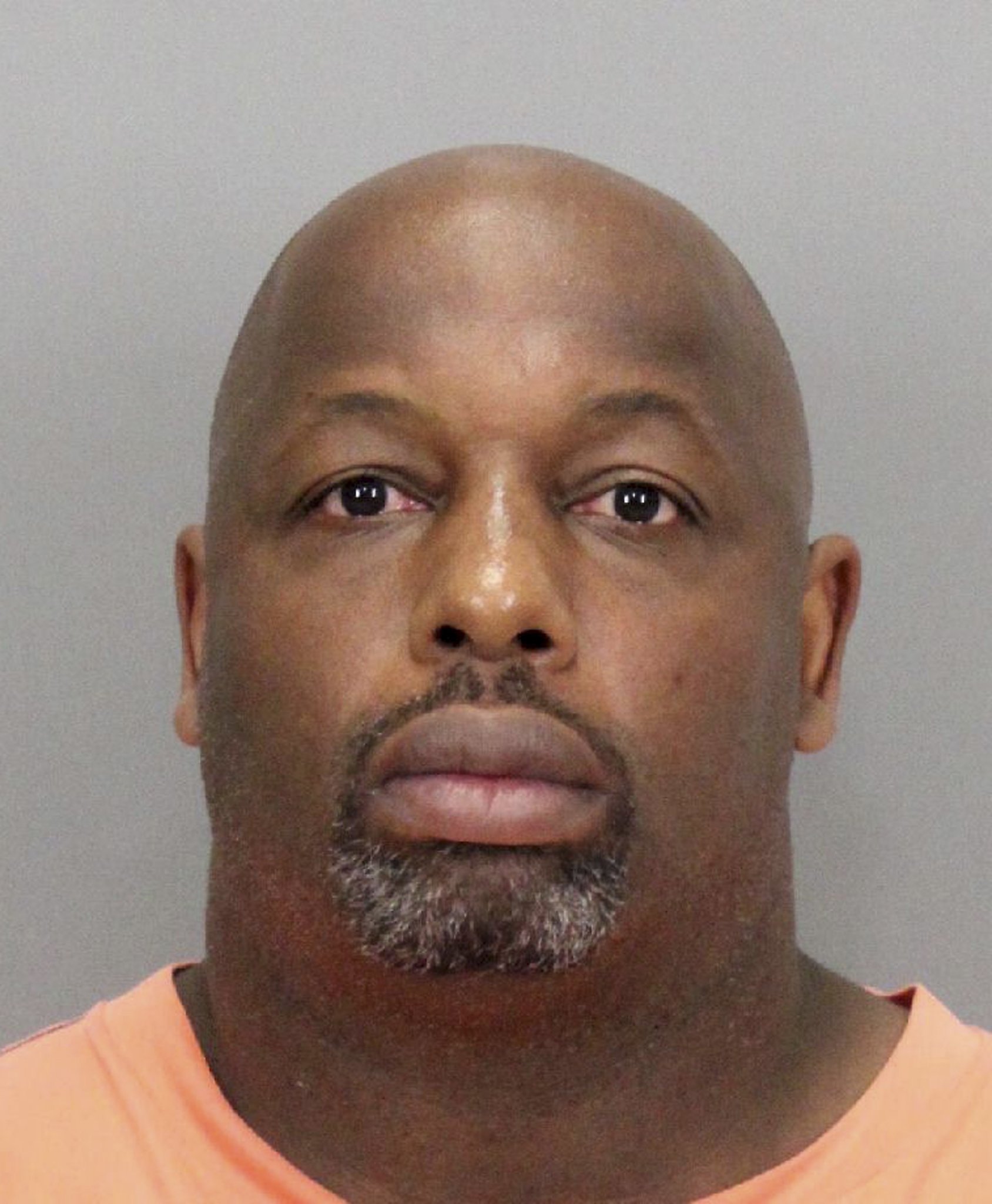 Dana Stubblefield, former 49er and Raider, charged with rape - SFGate1688 x 2048