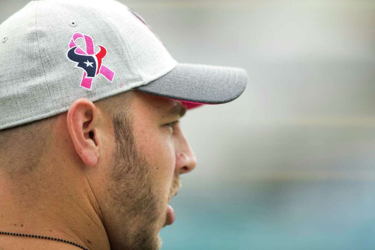 Houston Texans offensive lineman David Quessenberry watches from the sidelines before an NFL football game against the Jacksonville Jaguars at EverBank Field on Sunday, Oct. 18, 2015, in Jacksonville. ( Brett Coomer / Houston Chronicle )