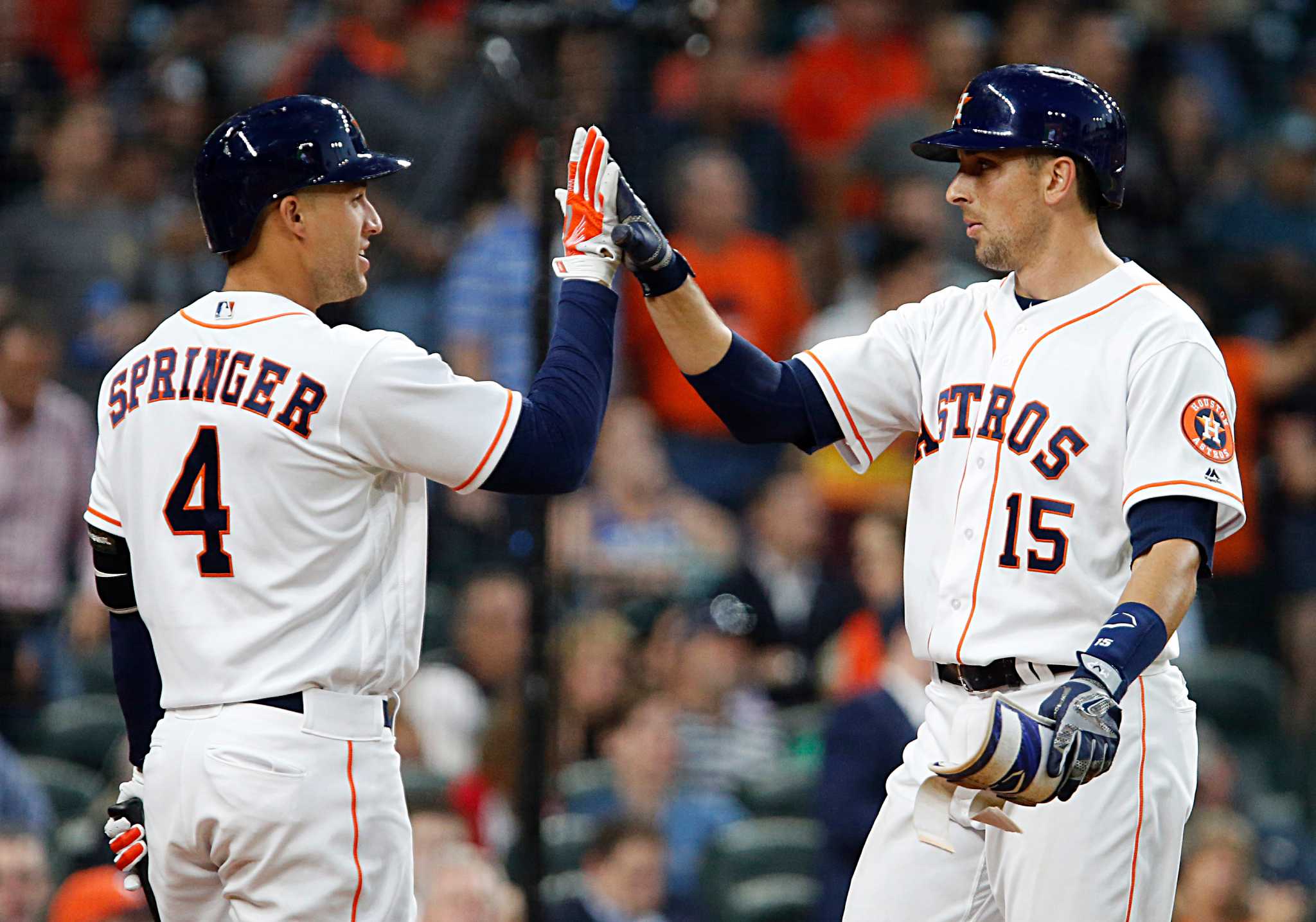 Evan Gattis takes shot at Mike Fiers for outing Astros as cheaters