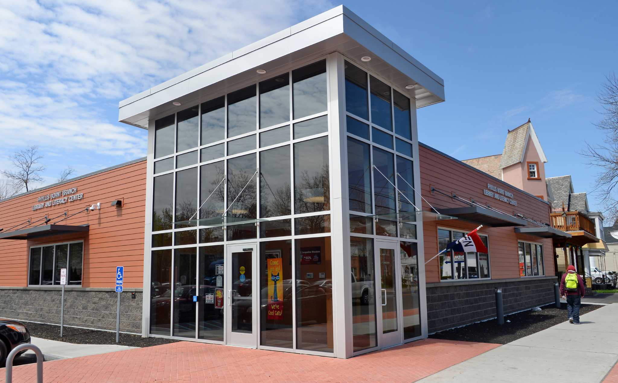 Schenectady library plans move to Upper Hudson system