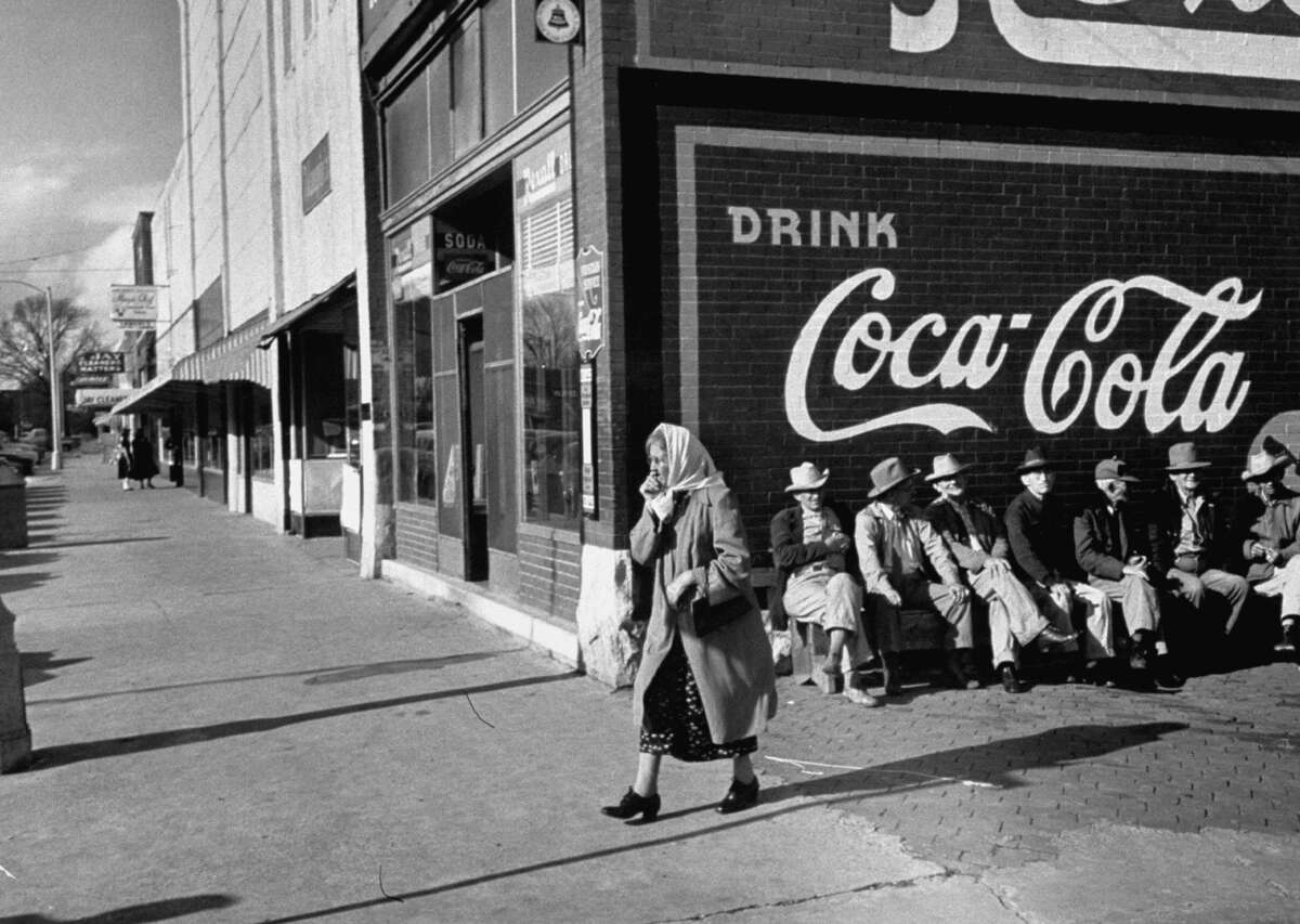 Is putting peanuts in Coke really a 'Southern tradition?'