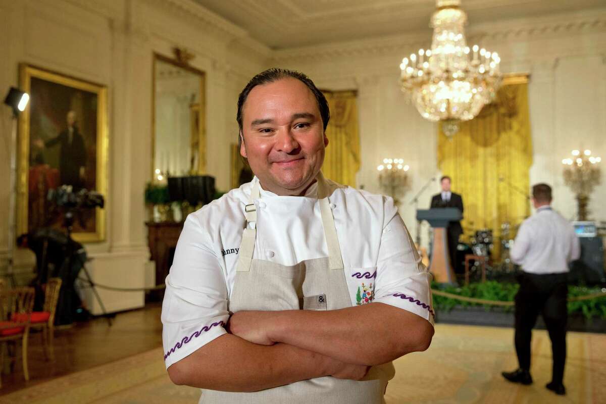 San Antonio chef Johnny Hernandez in the East Room of the White House in Washington, Thursday, May 5, 2016, where he is taking part in a Cinco de Mayo event at the White House. (AP Photo/Jacquelyn Martin)