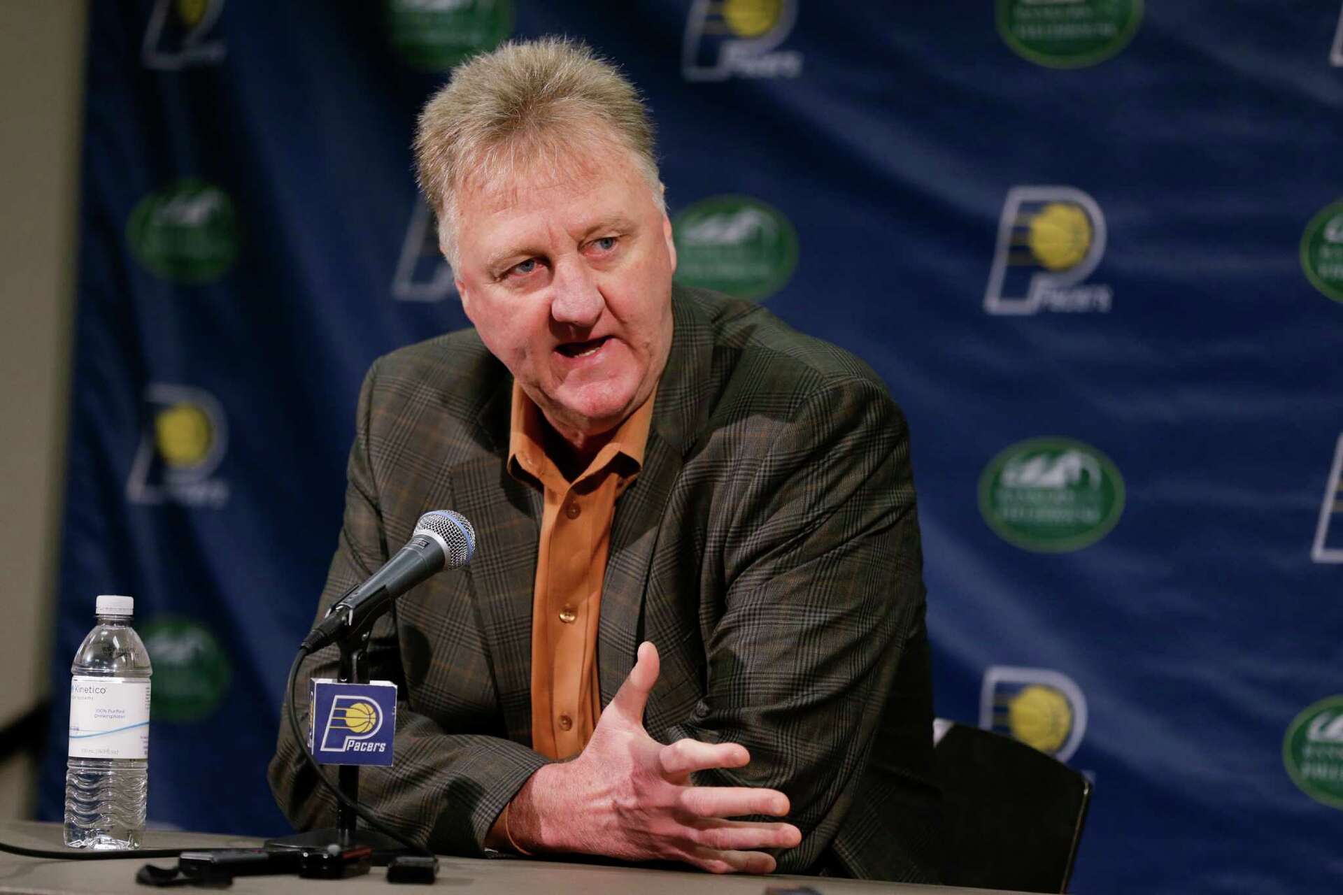 Larry Bird's bizarre three-year rule about coaching tenure is foolish
