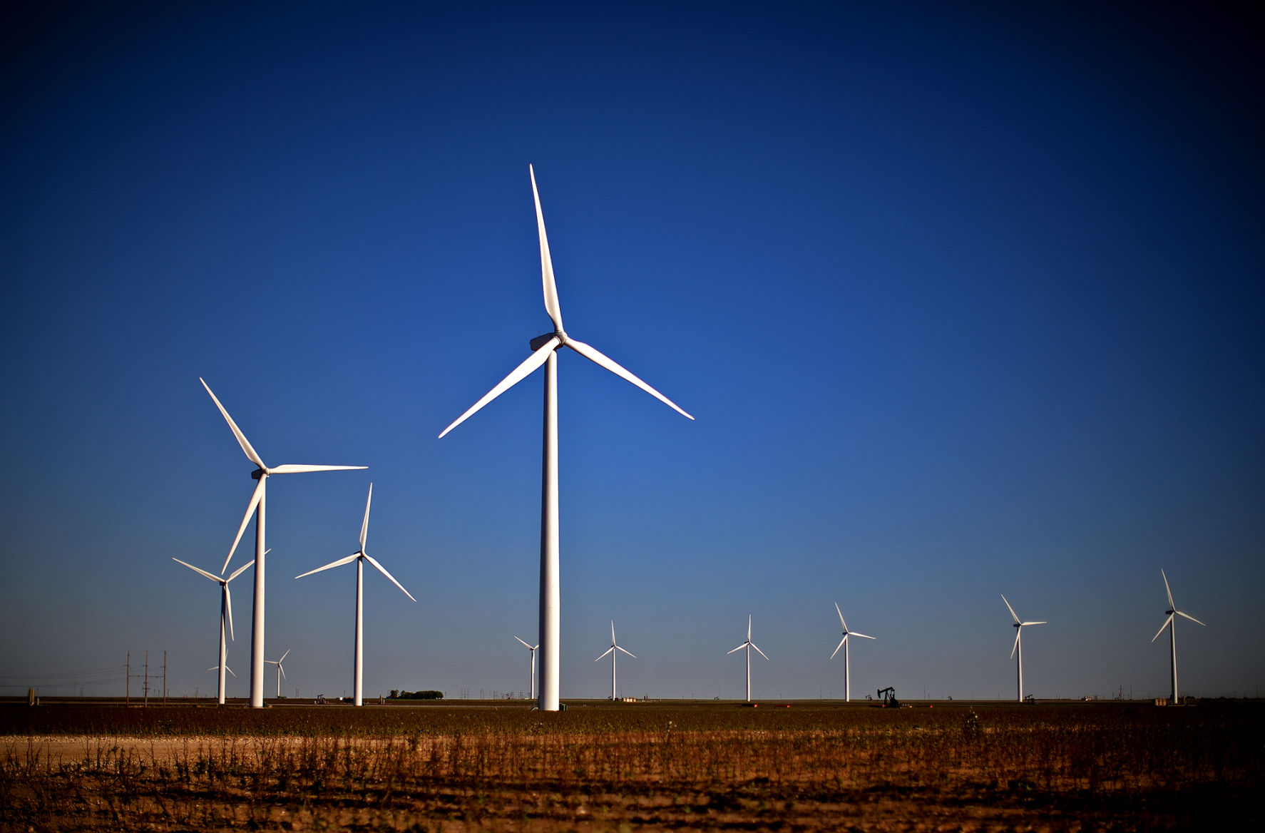 Fort Hood kicks off 100M wind, solar energy project