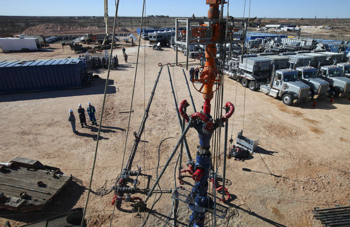 A well is drilled at an Apache Energy site in the Permian Basin in Midland, Texas, Feb. 14, 2012. Hydraulic fracking appears to cause smaller leaks of methane, a greenhouse gas, than the federal government estimates, according to a study released Sept. 16, 2013. (Jim Wilson/The New York Times)