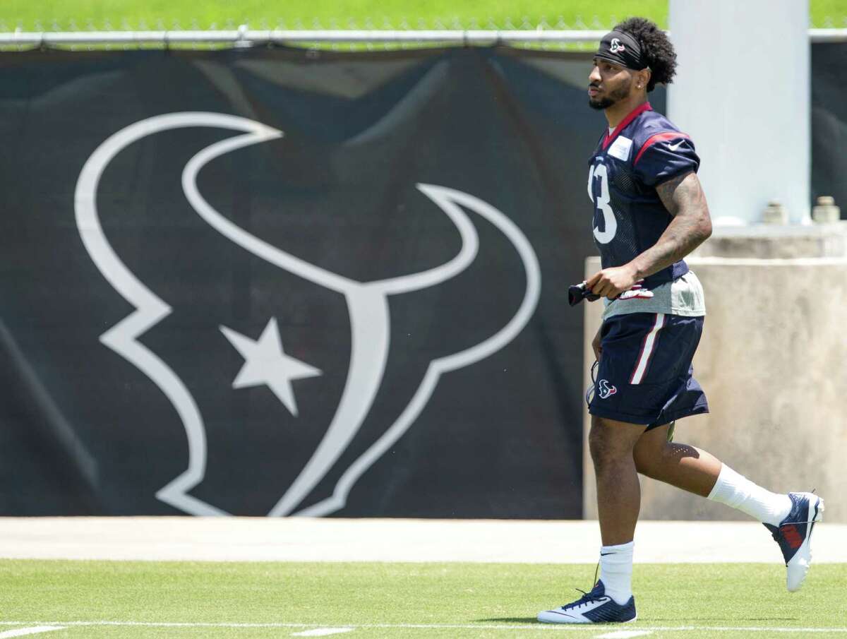 Houston Texans wide receiver Braxton Miller runs onto the practice field during rookie mini camp at The Methodist Training Center on Friday, May 6, 2016, in Houston.