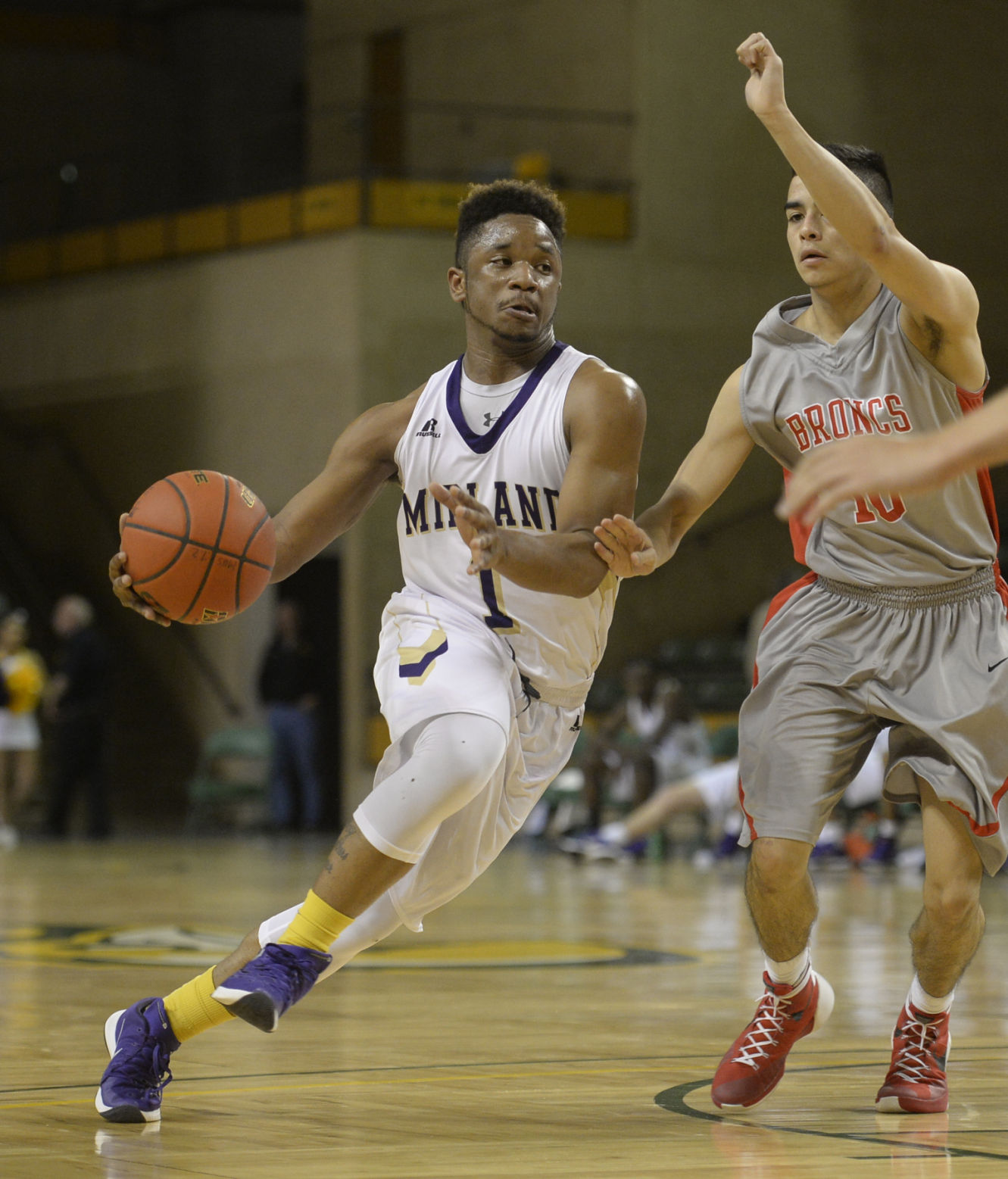 HS BOYS BASKETBALL: MHS’ Rivers honored by 3-6A coaches