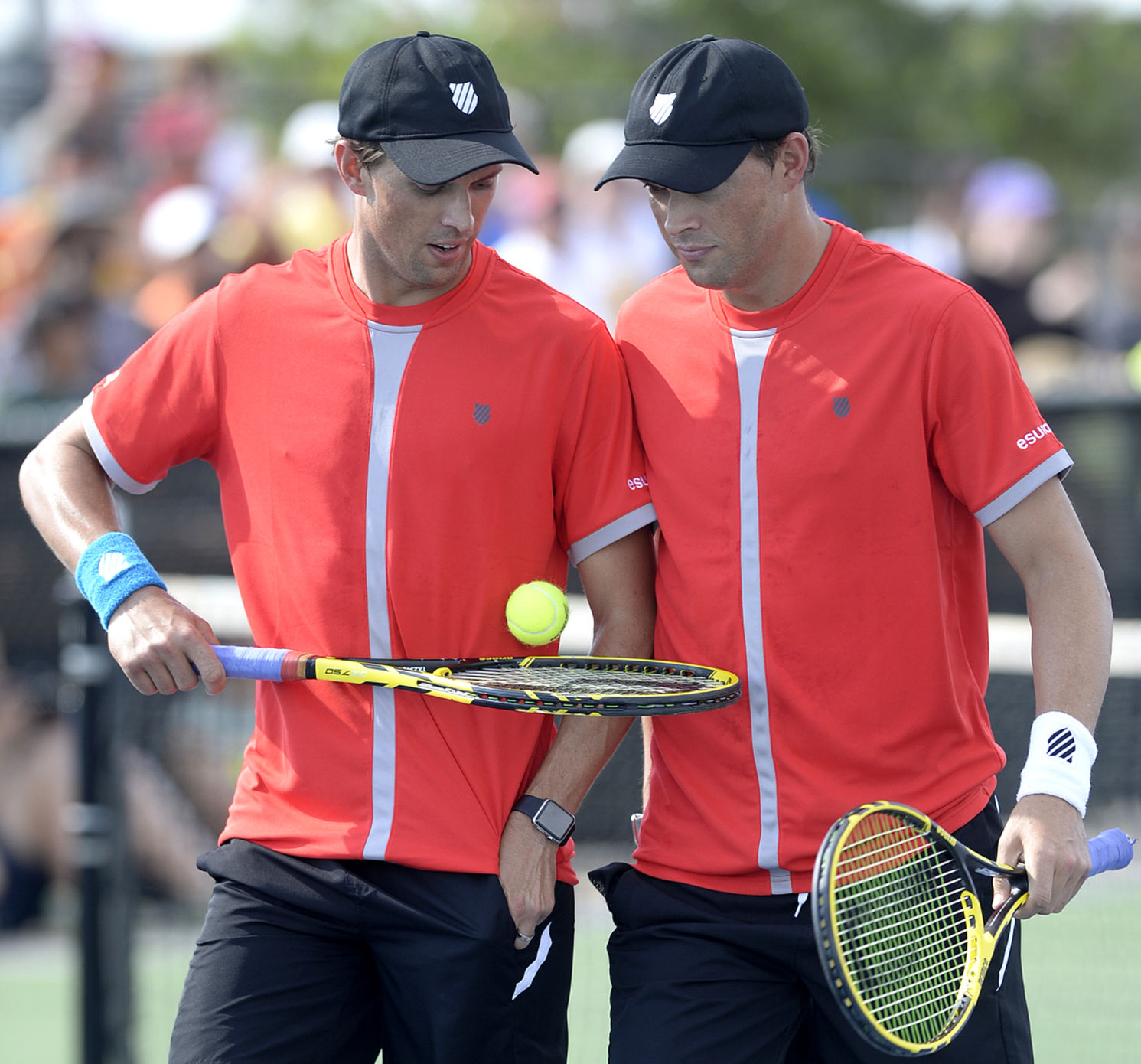 TENNIS Bryan brothers put on a show at West Texas Classic