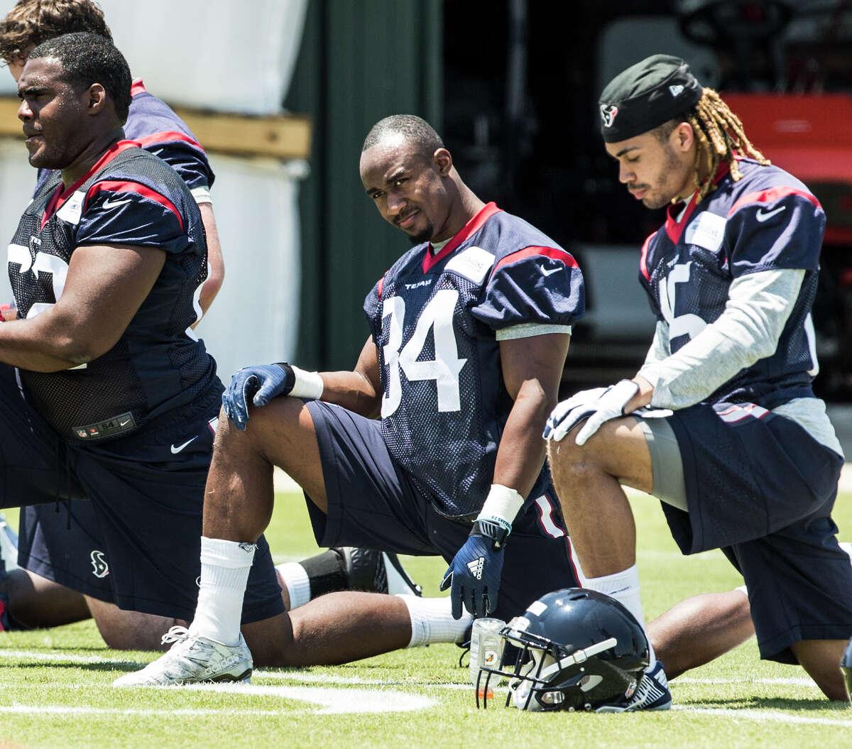 Texans cut rookie linebacker Eric Lee