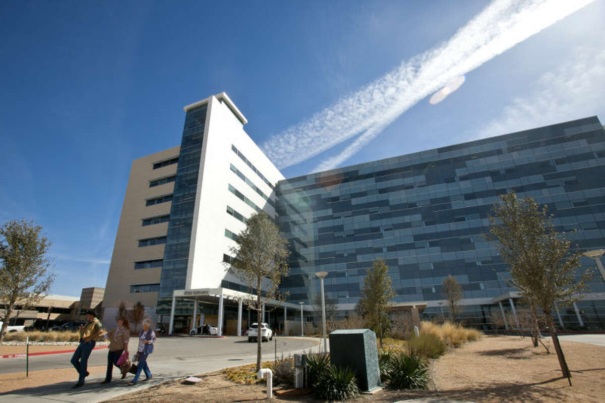 Exterior view of Midland Memorial Hospital, photographed Feb. 17, 2014. James Durbin/Reporter-Telegram