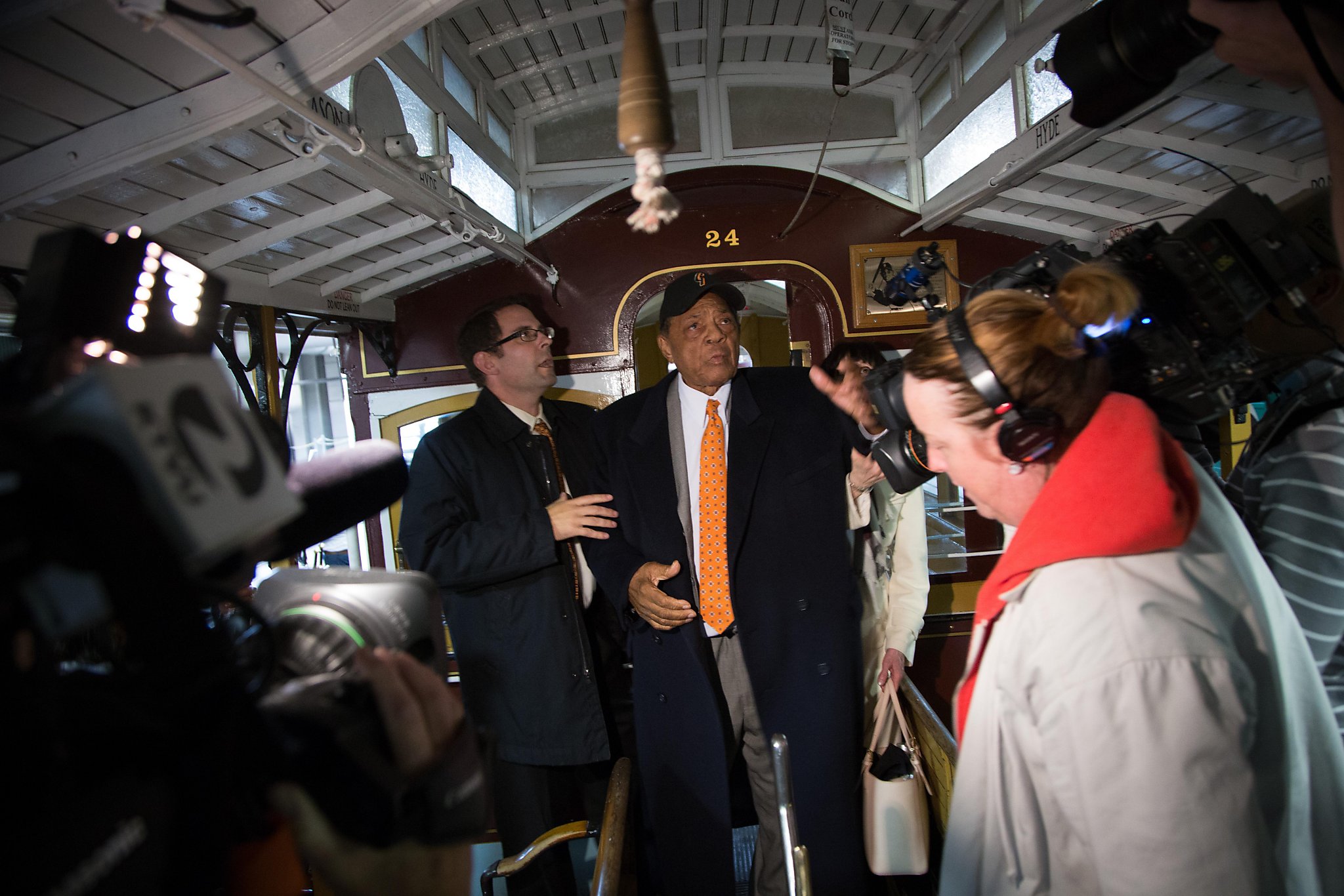 Willie Mays to be honored with cable car named for him