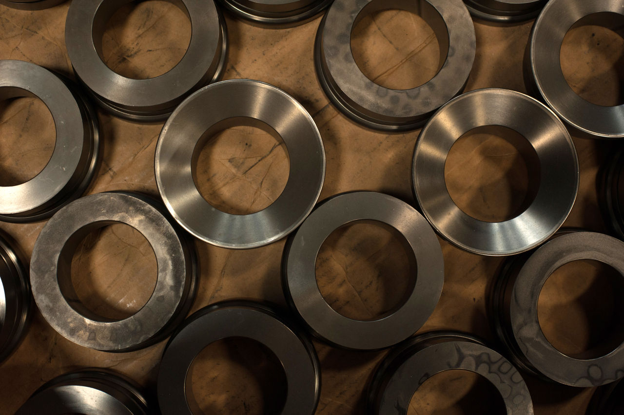 Manufacturing slips again as oil and gas orders disappear