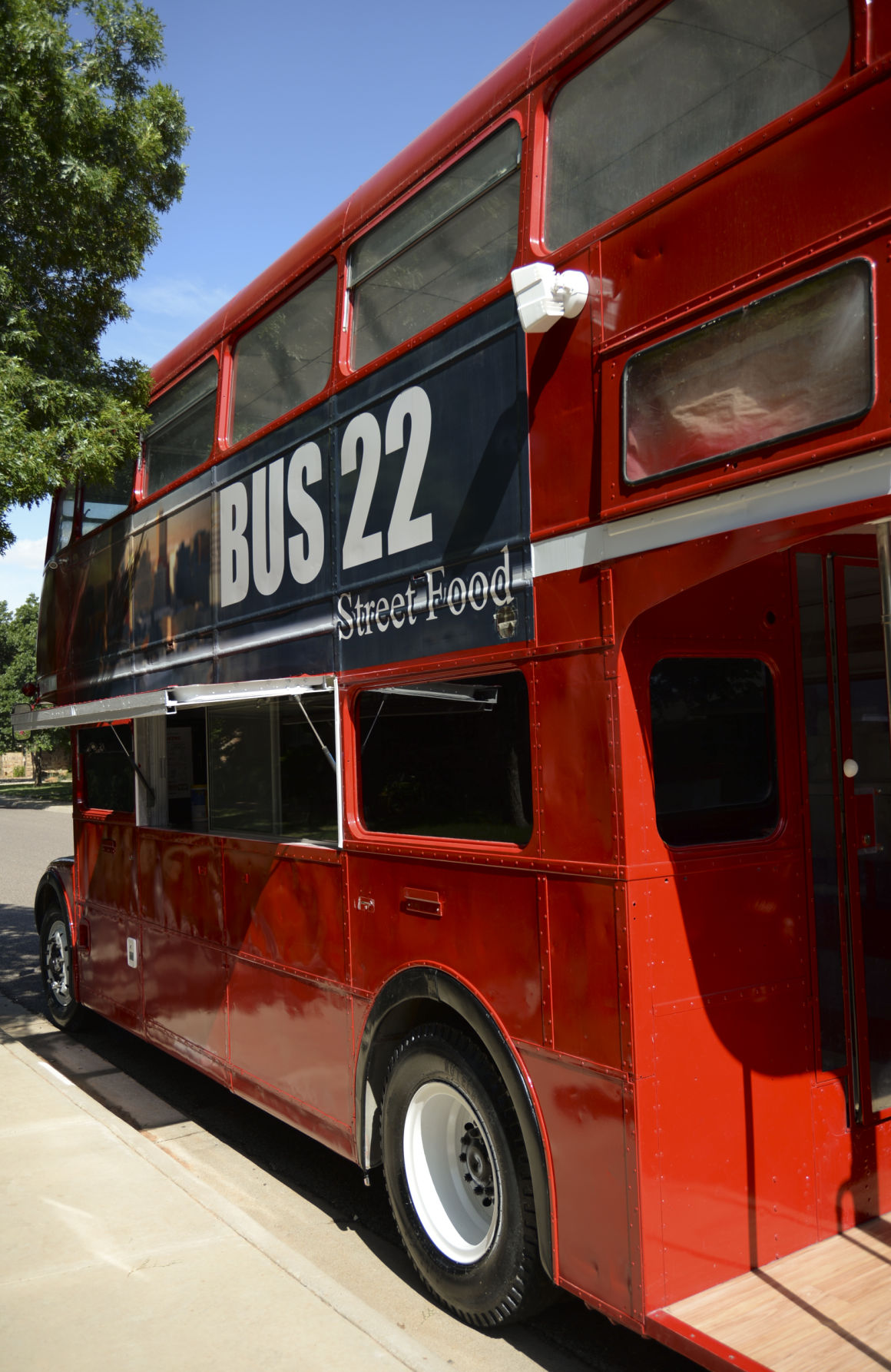 British double-decker bus to serve as mobile eatery