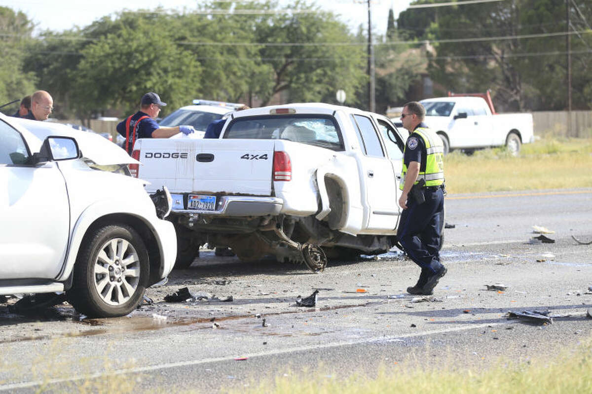 Man injured after 2-car crash in Cooper-Young, MPD says