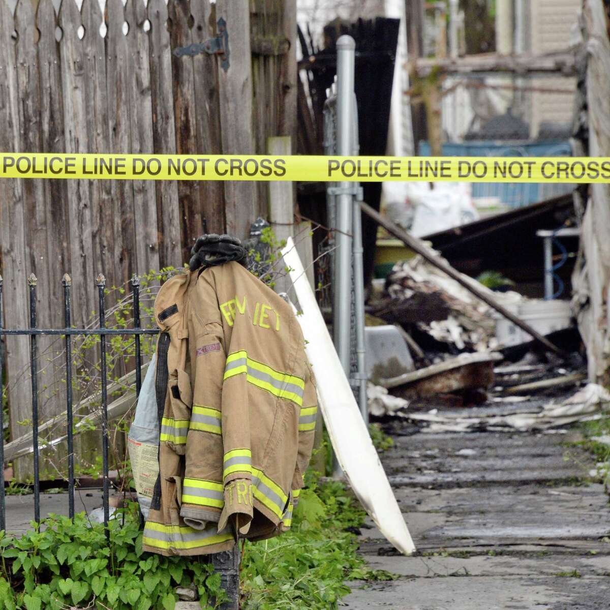 Watervliet fire damages 2 homes, closes streets