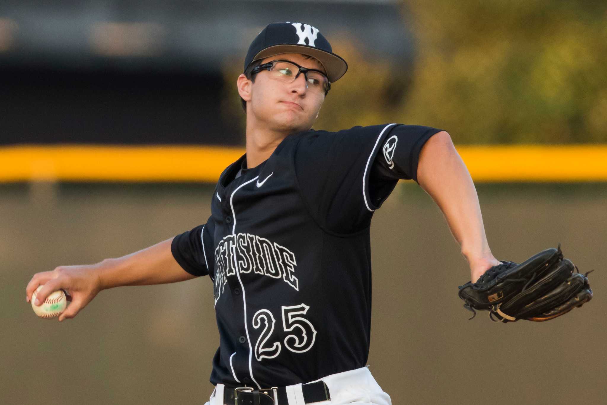 UIL to implement pitch count for 201617 baseball season