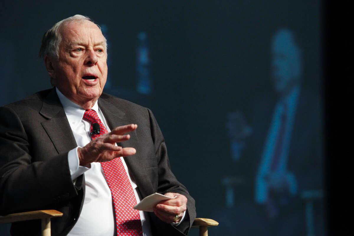 T. Boone Pickens speaks at the 2014 LNG Conference Jan. 22, 2014, in Houston. (Eric Kayne/For the Chronicle)