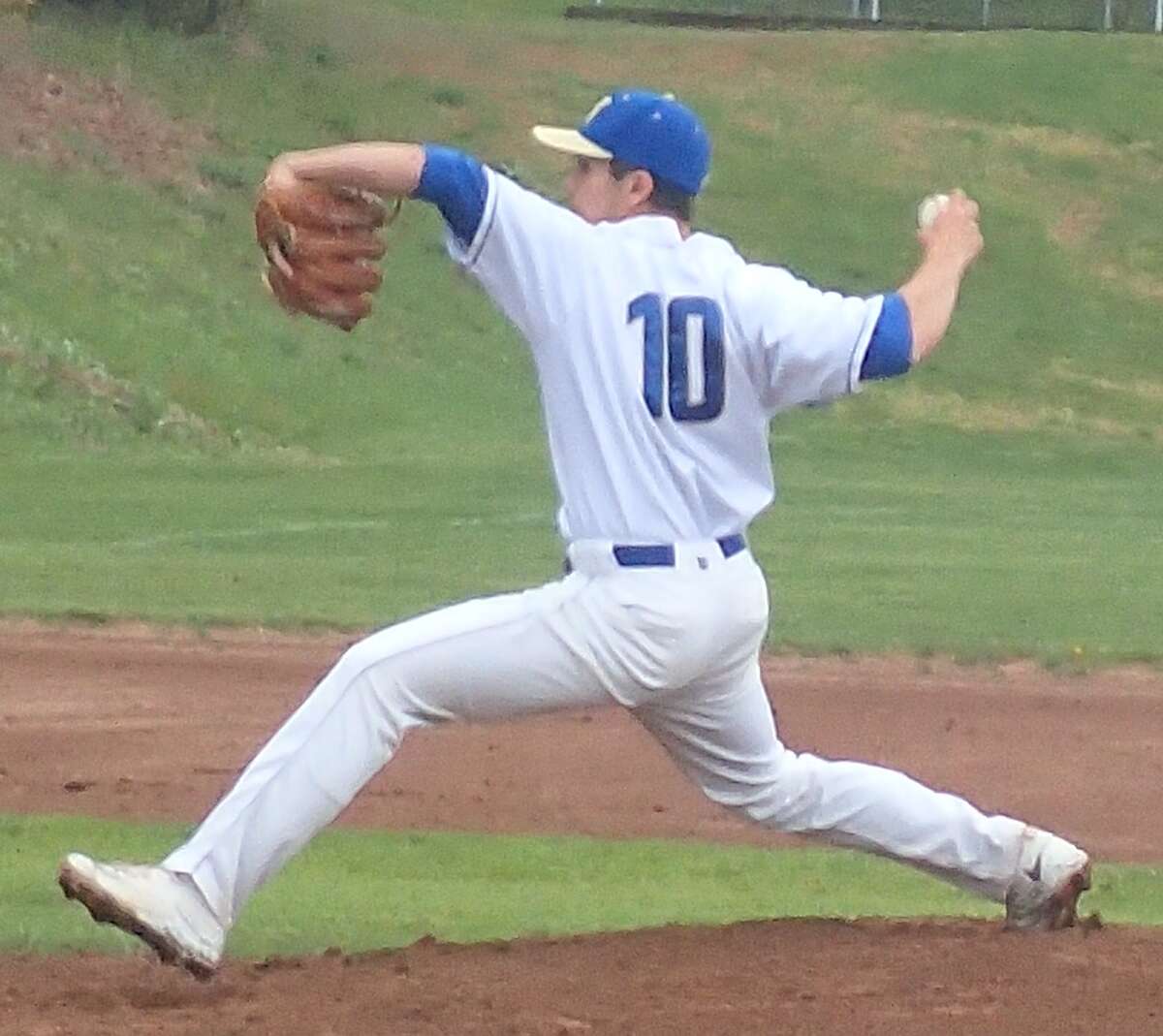 Andrew Ross pitched a complete game in Newtown’s 1-0 win over Pomperaug at Community Field in Southbury on Saturday.
