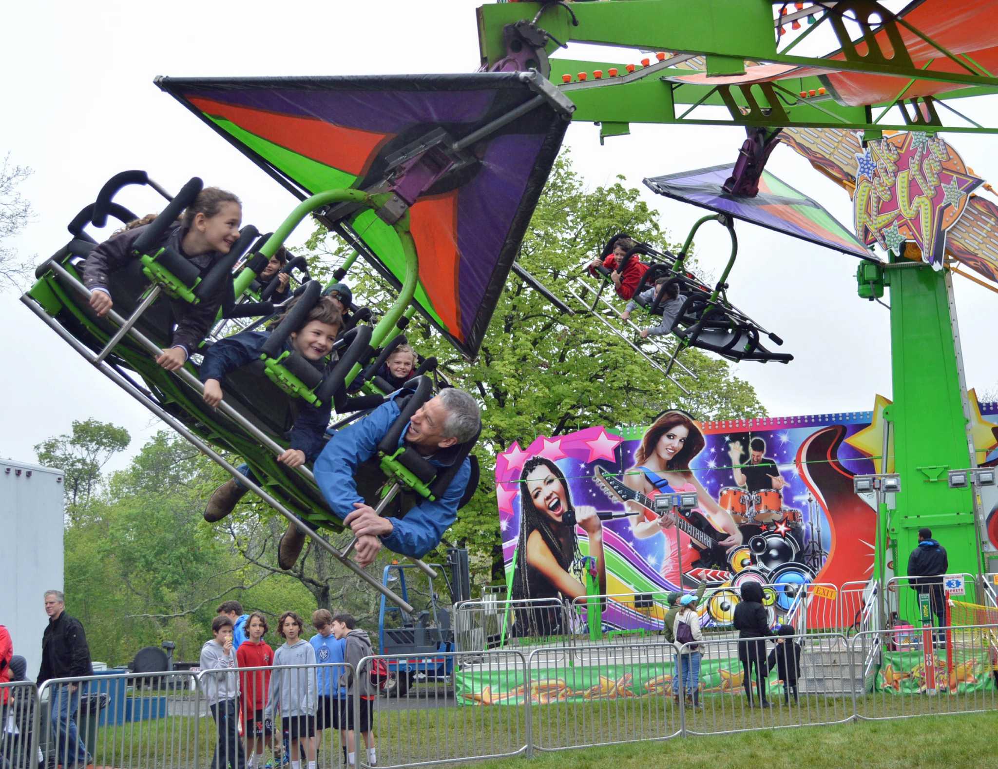 New Canaan May Fair a success, despite soggy weather