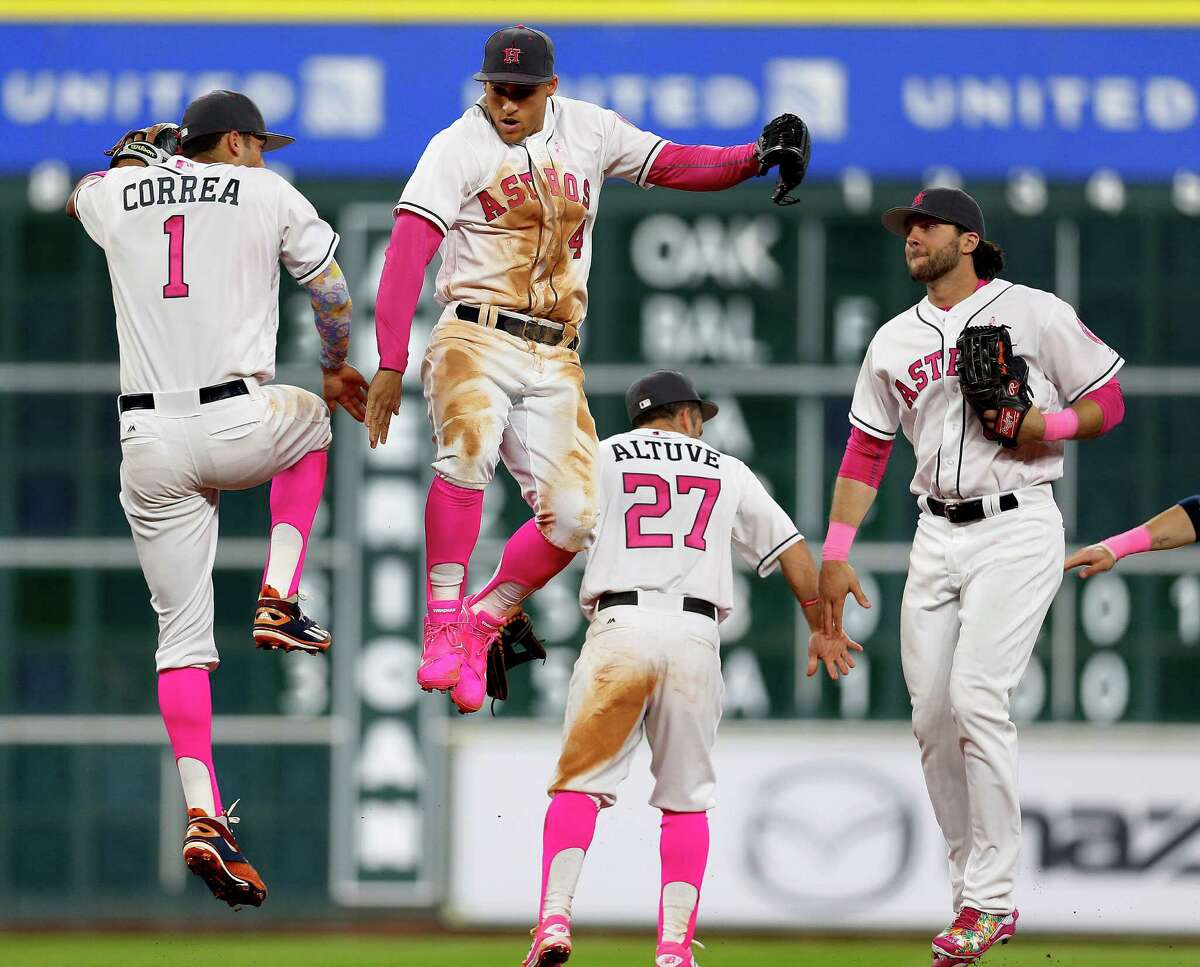 Astros go pink to celebrate Mother's Day