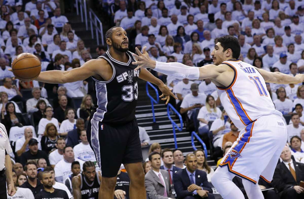 2. The Spurs' "beautiful game" disappeared Remember how crisply the Spurs' offense looked during its run to the 2014 NBA title against Miami? It wasn't the case Sunday night when they produced only 12 assists on their 30 baskets and their lowest percentage of assists per baskets since 1987, according to ESPN Stats & Information.