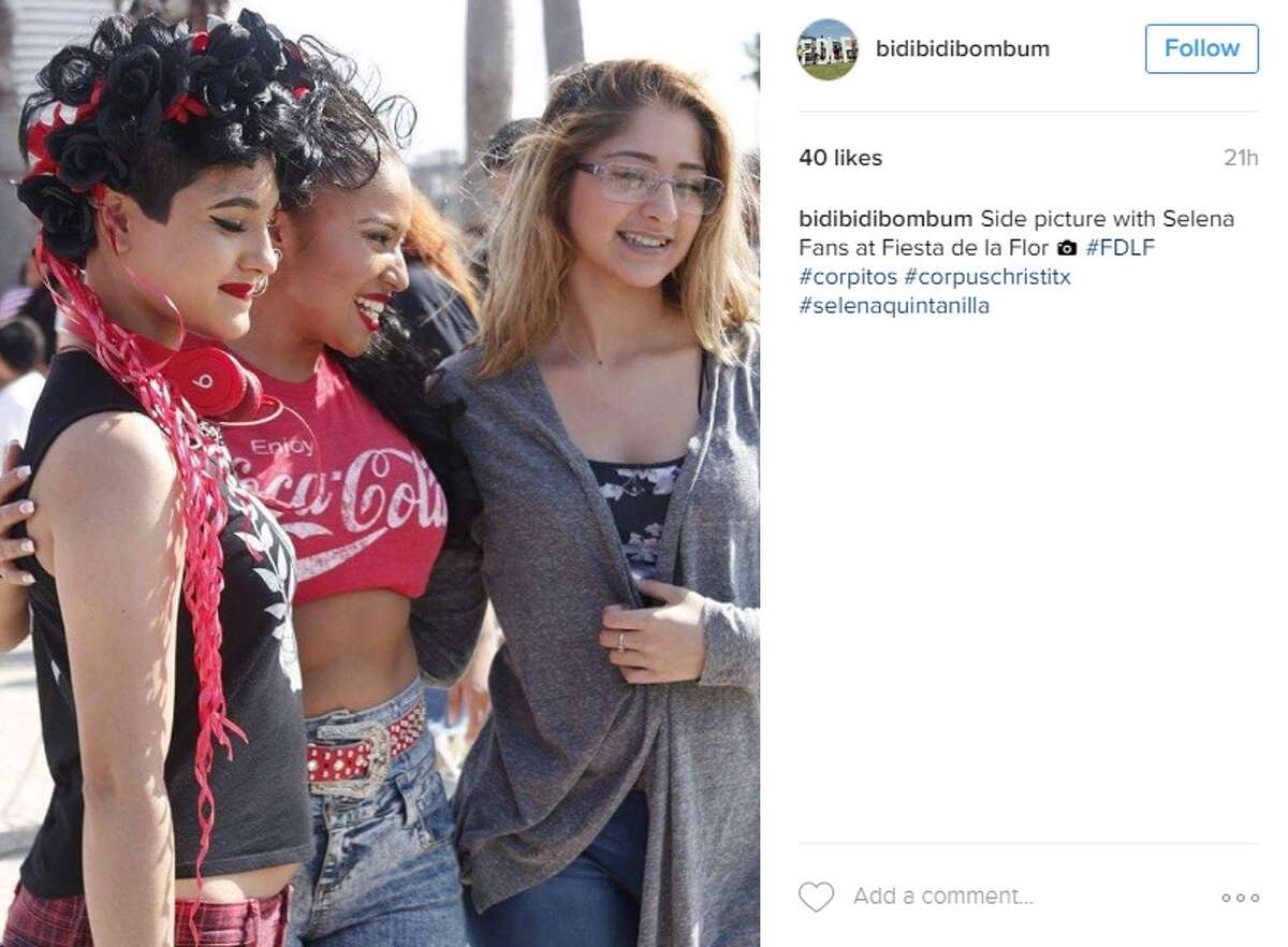 "Side picture with Selena Fans at Fiesta de la Flor #FDLF #corpitos #corpuschristitx #selenaquintanilla," @bidibidibombum. 