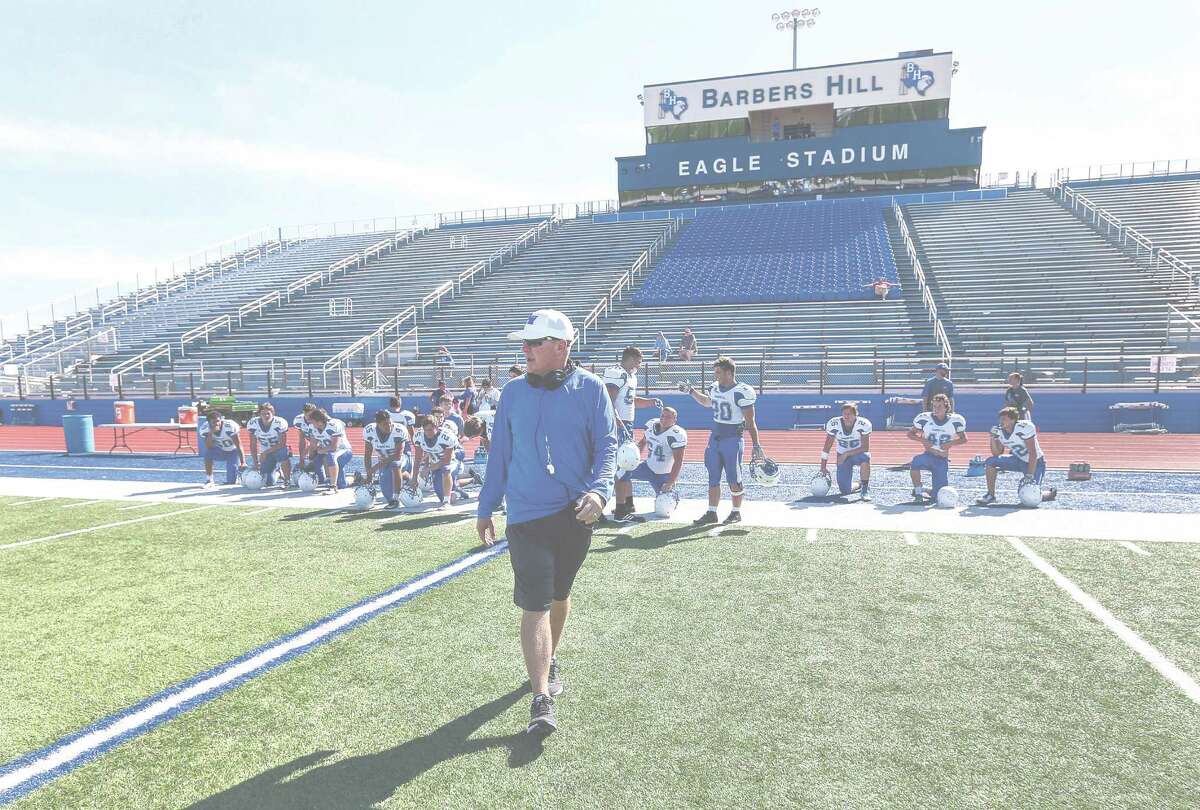 Former Allen football coach takes on new set of Eagles at Barbers Hill