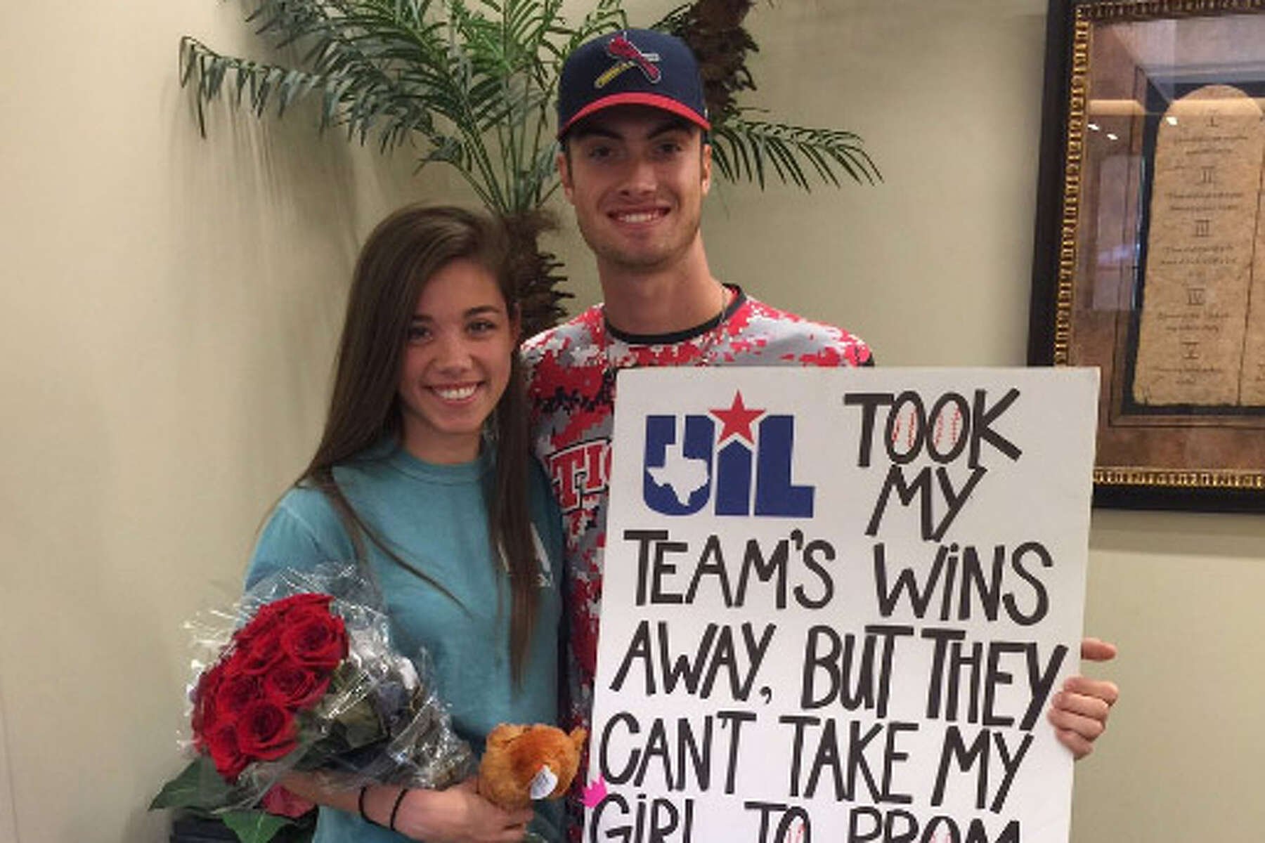 Katy baseball player has the best promposal