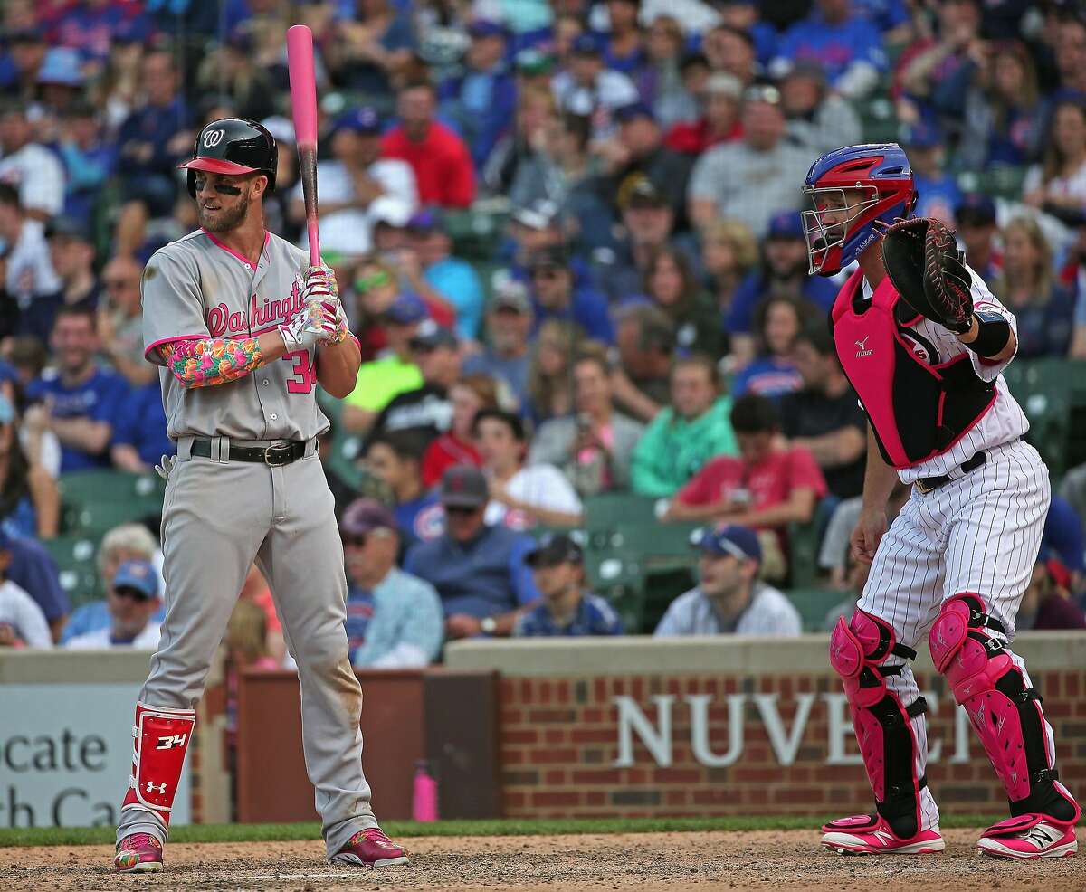 Washington nationals bryce harper runs hi-res stock photography