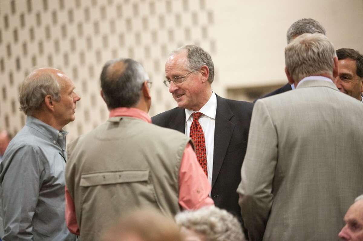 Speakers question science behind lizard concerns (+Video & FWS Docs)