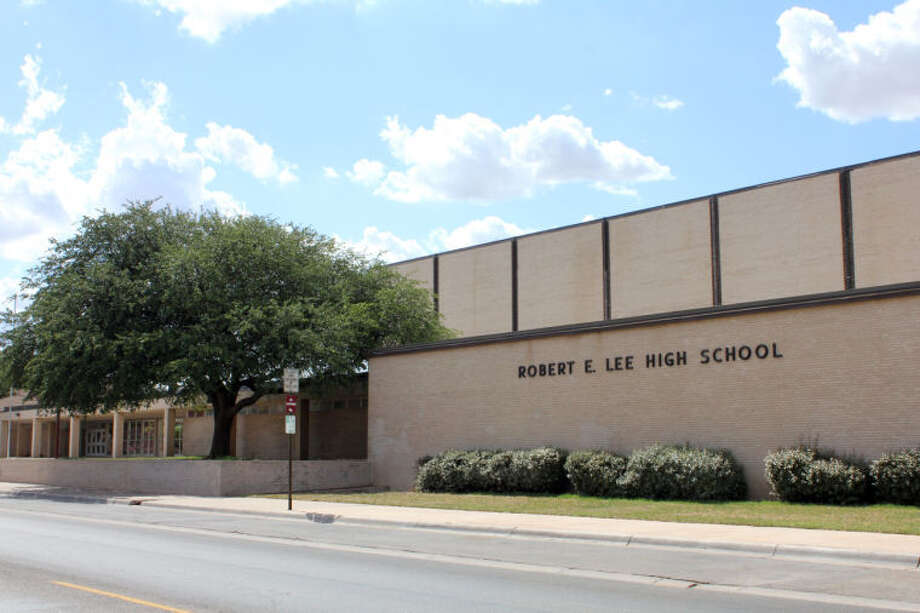 Editorial Since when do students have to go off campus for lunch
