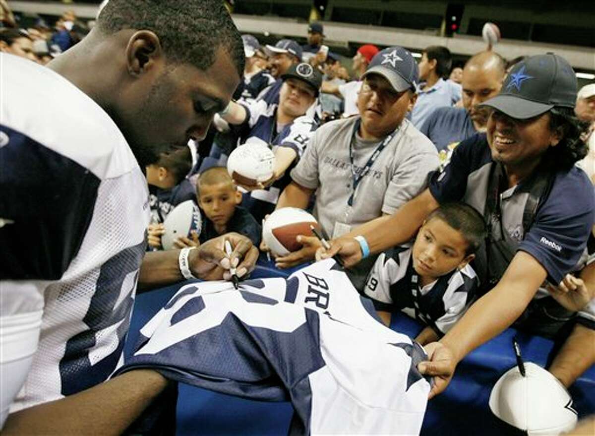 Dez Bryant 1st player on field for Cowboys camp - The San Diego