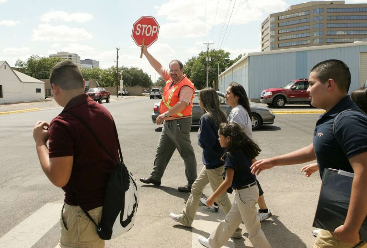 mpd-pops-drivers-for-speeding-through-school-zones