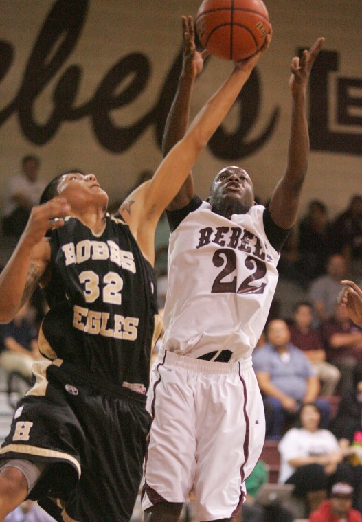 BASKETBALL Documentary on Hobbs HS basketball to open Friday