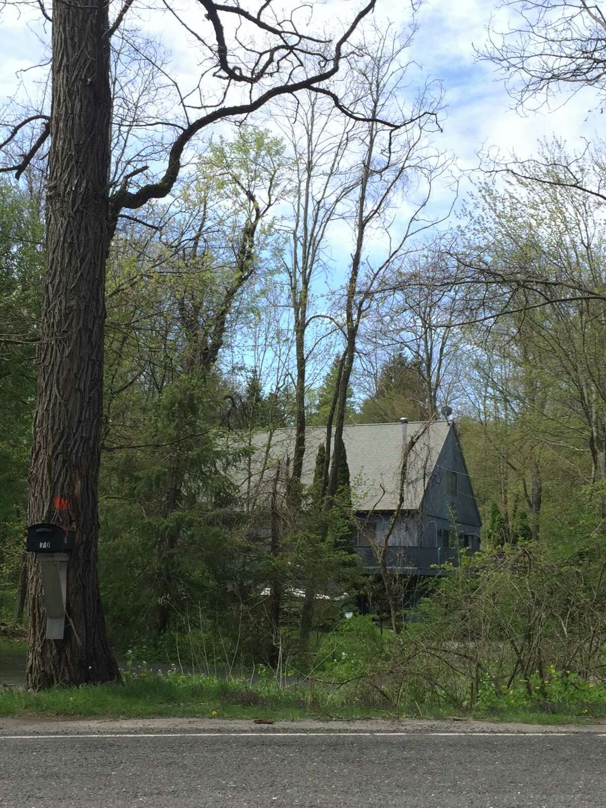 Connecticut fugitive Robert Stackowitz dies weeks after winning freedom