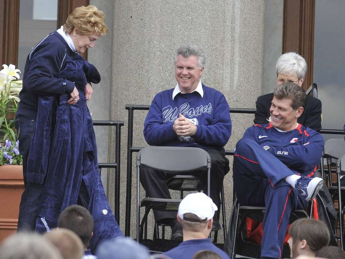 UConn women bask in victory parade glory