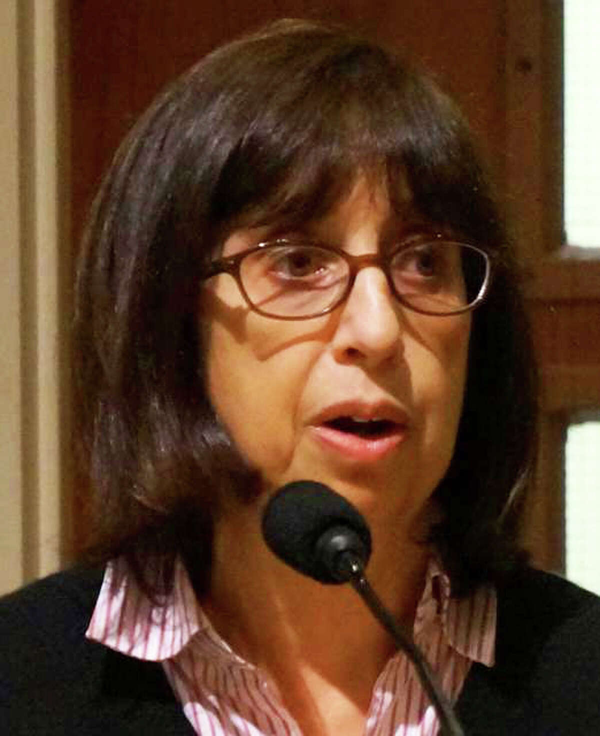 Former Selectman Shelly Kassen, shown here addressing a 2012 session of the Representative Town Meeting, has been elected the president of the Washington Institute for Near East Policy.
