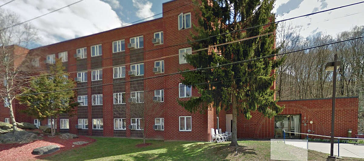 1 hurt in Ansonia senior housing fire