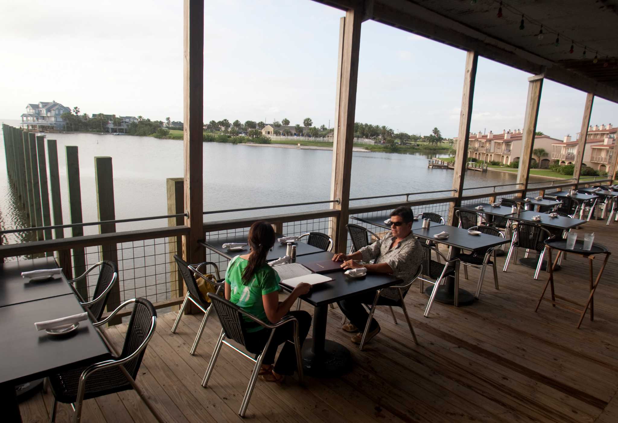 where-to-dine-on-the-water-around-houston-and-galveston-houston-chronicle