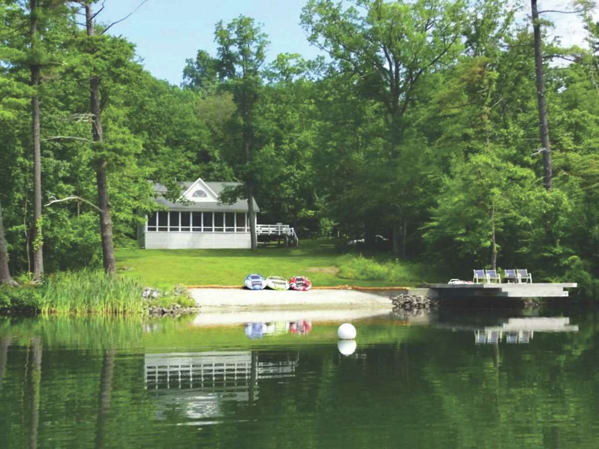 What will 200K+ buy on local lakes?