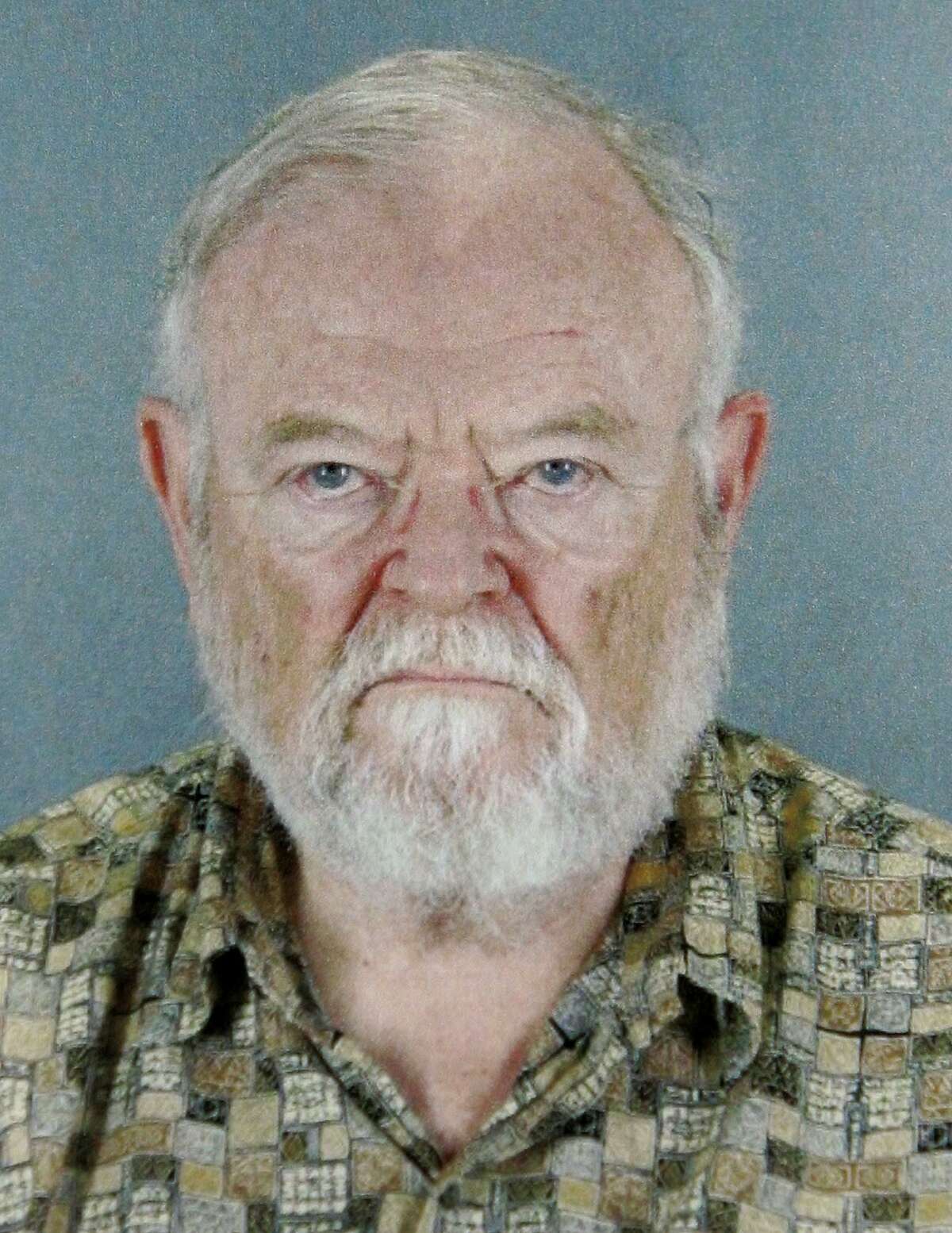 Prominent Bay Area psychiatrist who molested boys dies in prison