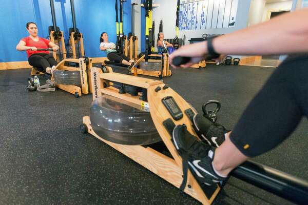 Gyms Where Everybody Knows Your Name Expressnews Com