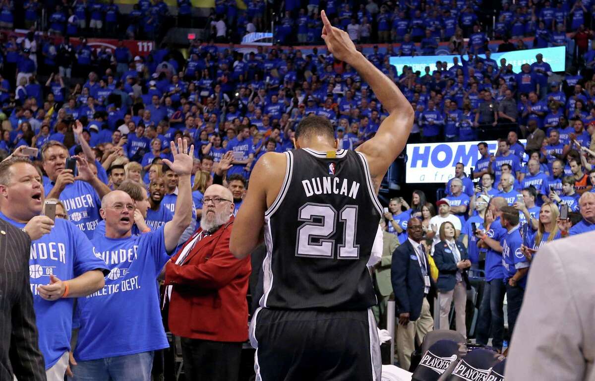 San Antonio Spurs retire Tim Duncan's No. 21 jersey - ESPN